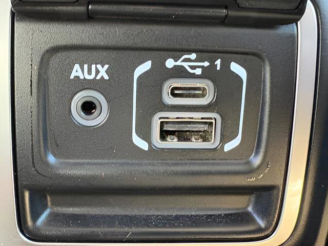Used 2019 Jeep Wrangler Unlimited Rubicon AWD/4WD image 14