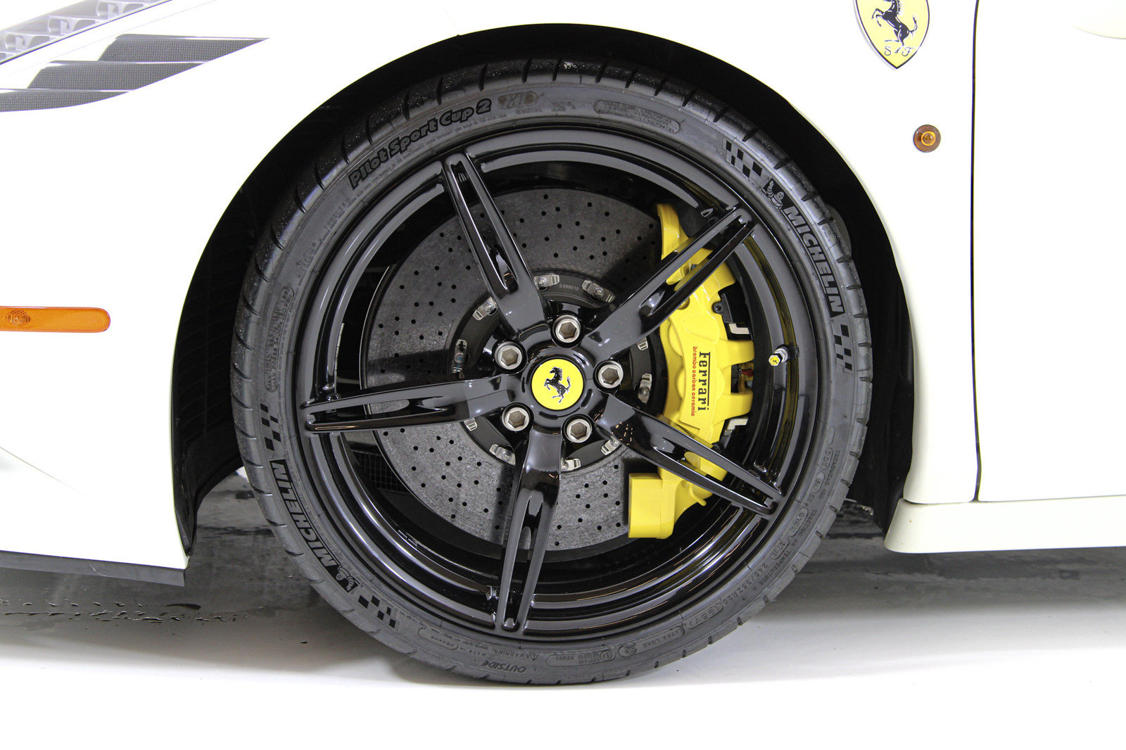 Used 2015 Ferrari 458 Speciale Coupe RWD image 19