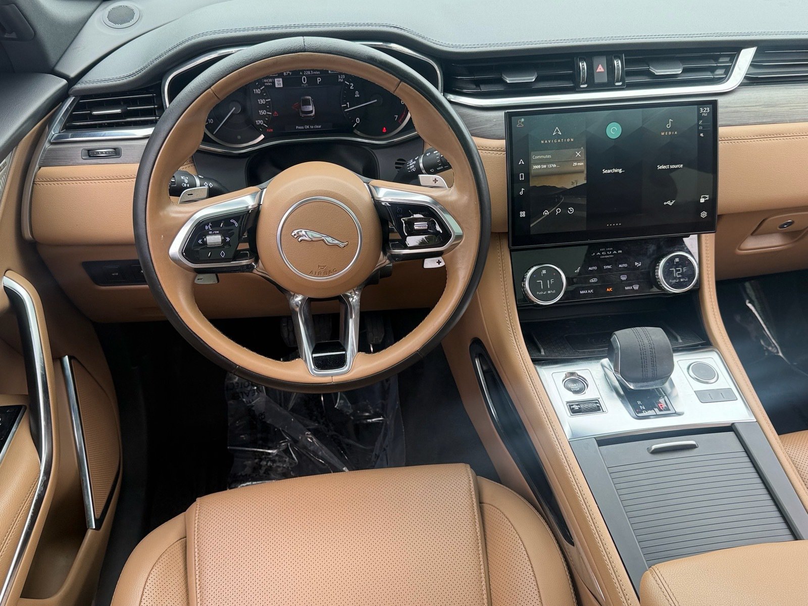 Used 2023 Jaguar F-PACE S AWD/4WD image 12