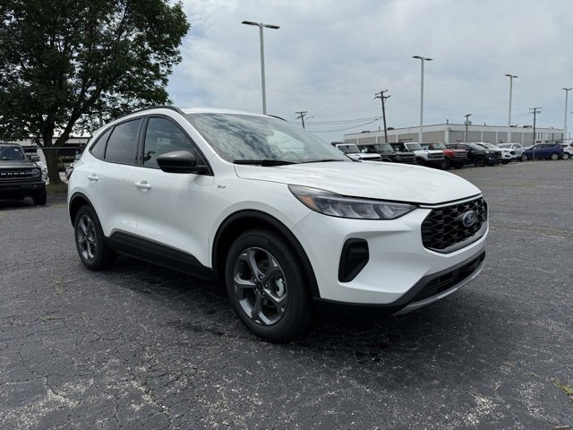 New 2025 Ford Escape ST-Line w/ Cold Weather Package image 2