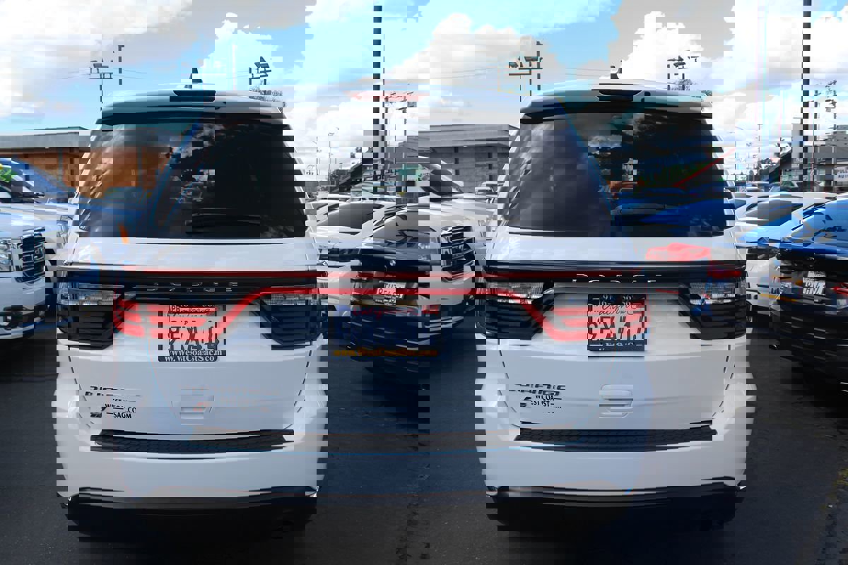 Used 2018 Dodge Durango SXT w/ 3rd Row Seating Group AWD/4WD image 6