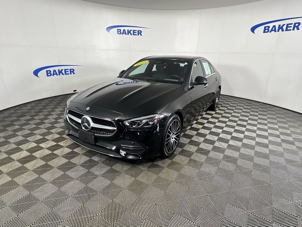Used 2025 Mercedes-Benz C 300 4MATIC Sedan image 5