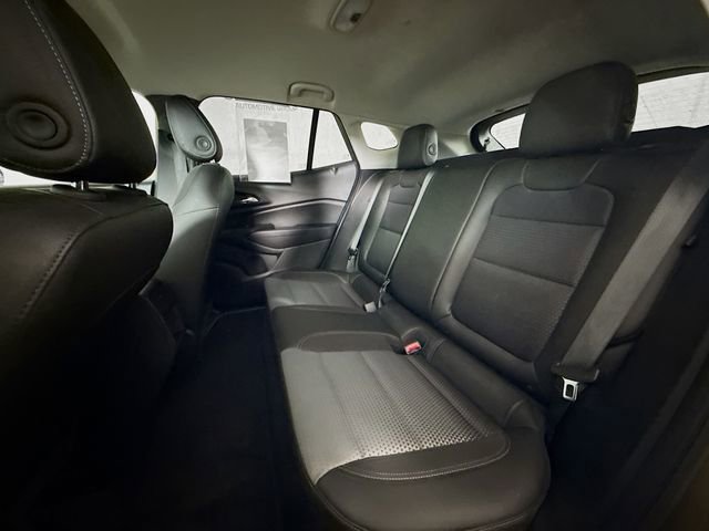 Used 2024 Chevrolet Trax LT w/ Driver Confidence Package image 25