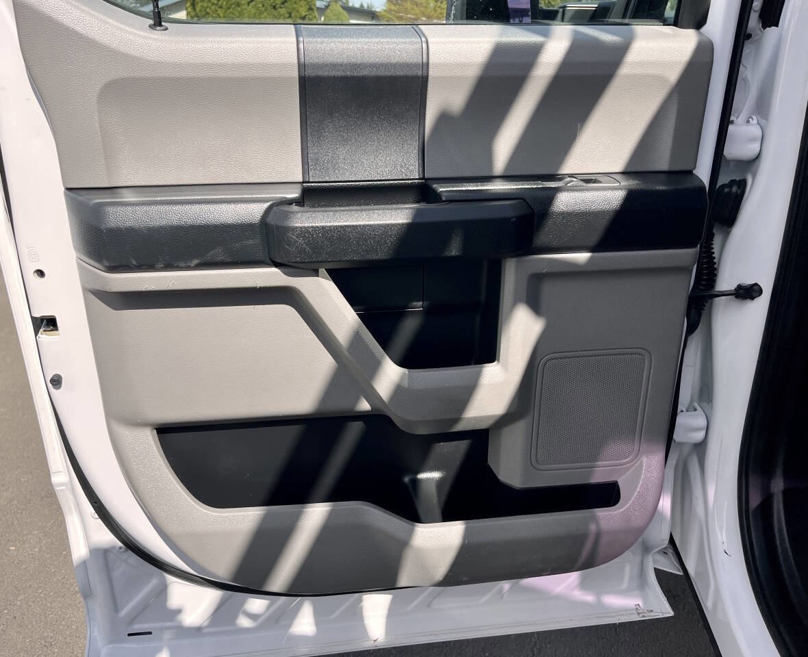 Used 2018 Ford F250 XL w/ Power Equipment Group RWD image 16