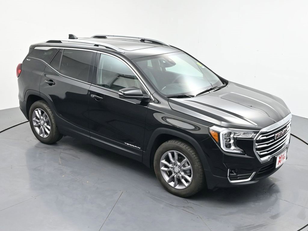 Certified 2024 GMC Terrain SLT w/ Infotainment Package II image 28