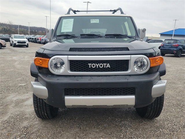 Used 2014 Toyota FJ Cruiser 4WD image 2