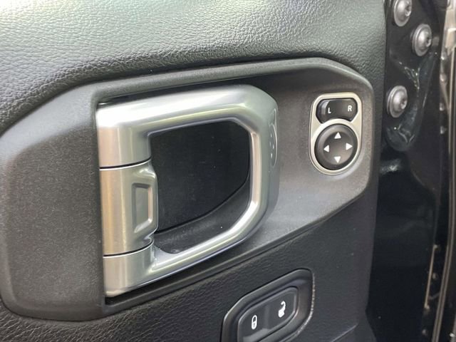 Used 2020 Jeep Gladiator Overland image 14