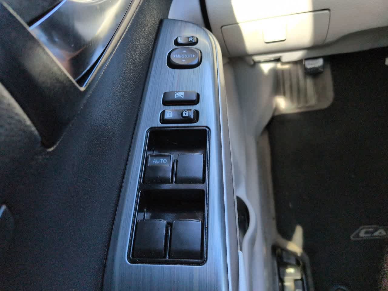 Used 2014 Toyota Camry LE FWD image 21