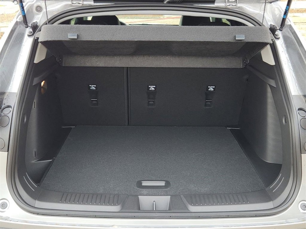 New 2025 Chevrolet Trax LT w/ Driver Confidence Package image 23