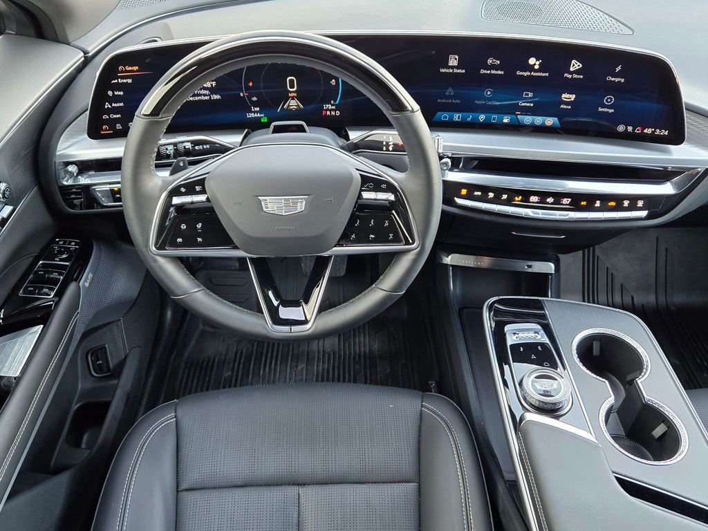 Certified 2025 Cadillac Lyriq Luxury w/ LPO, Floor Liner Package image 14