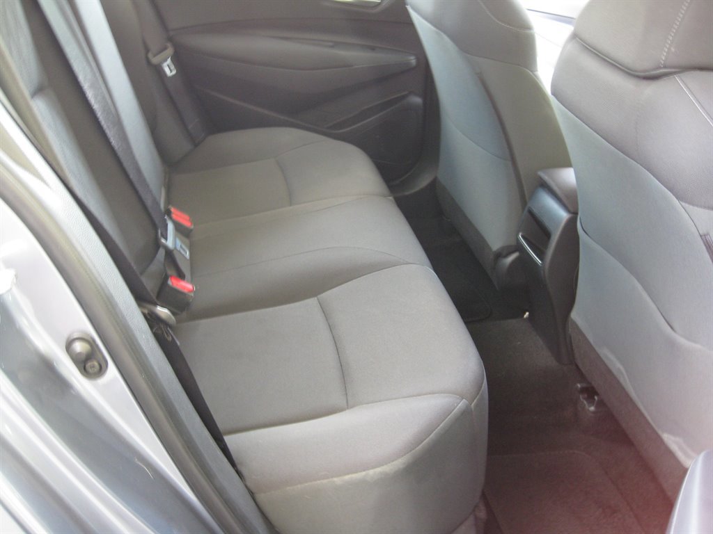 Used 2020 Toyota Corolla LE FWD image 26