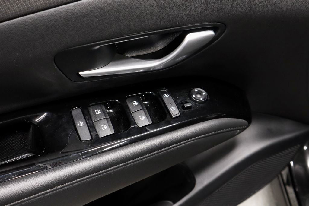 Certified 2024 Hyundai Tucson Limited FWD image 24