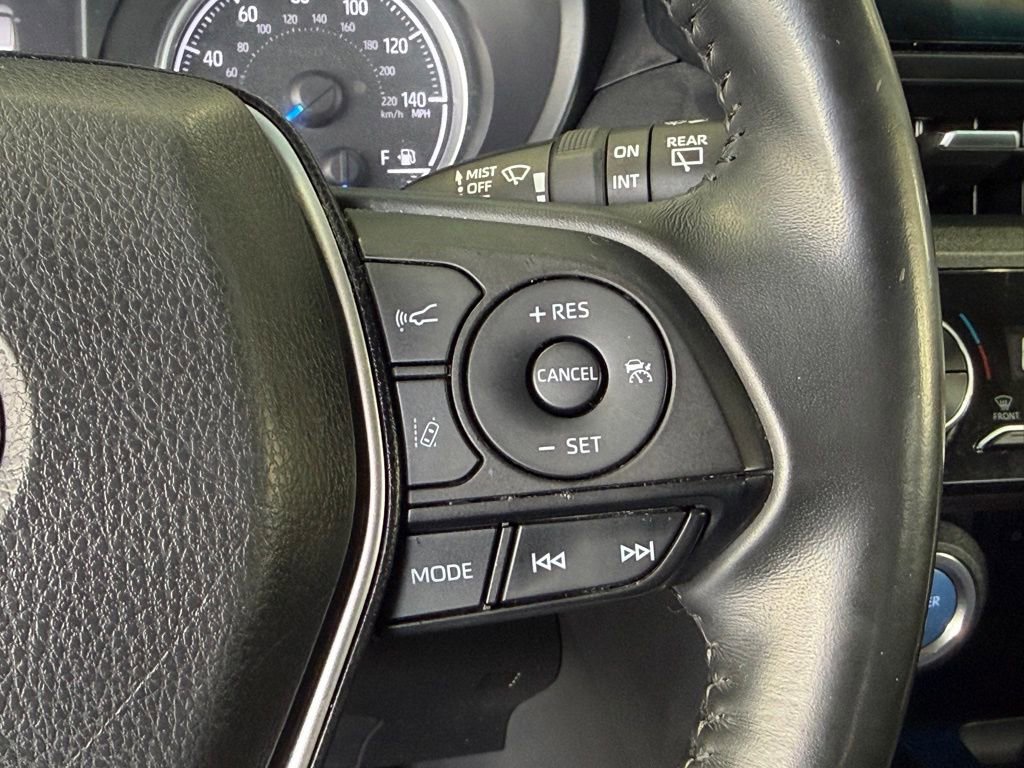 Certified 2021 Toyota Venza LE image 26