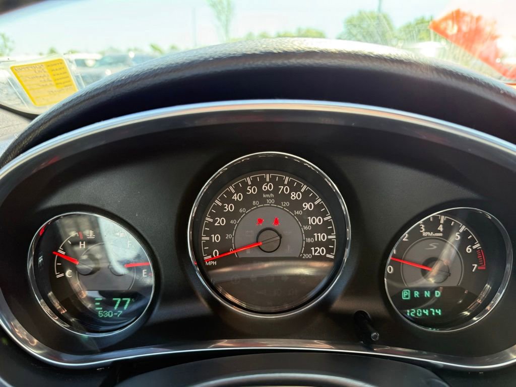 Used 2013 Chrysler 200 Touring w/ S Exterior Appearance Pkg FWD image 14