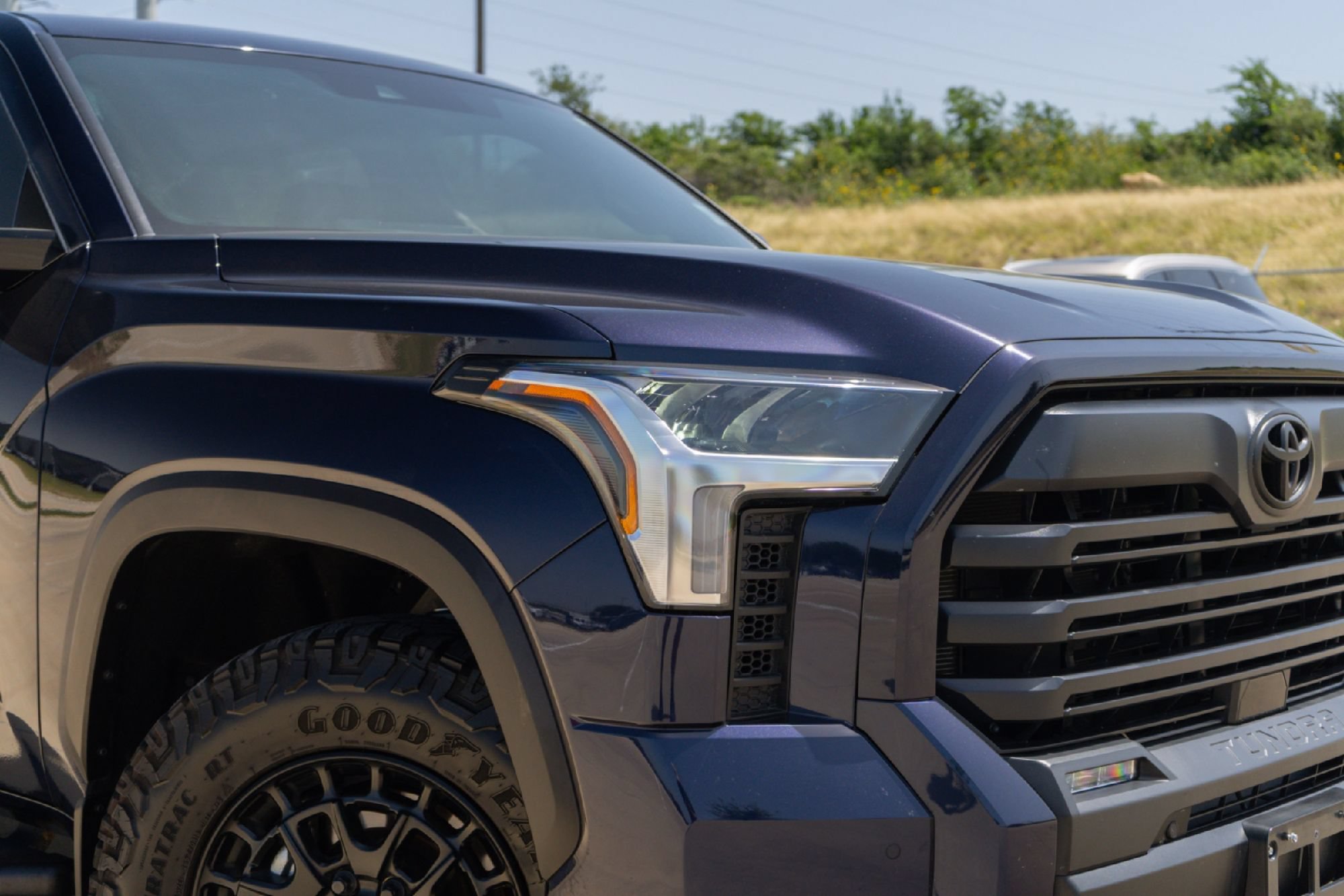 Used 2025 Toyota Tundra SR5 AWD/4WD image 4