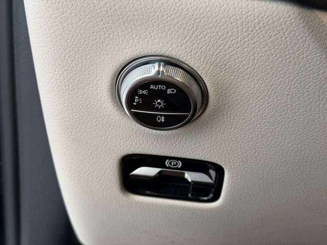 Certified 2024 Mercedes-Benz GLC 300 4MATIC image 21