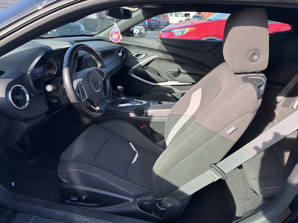 Used 2020 Chevrolet Camaro LT image 12