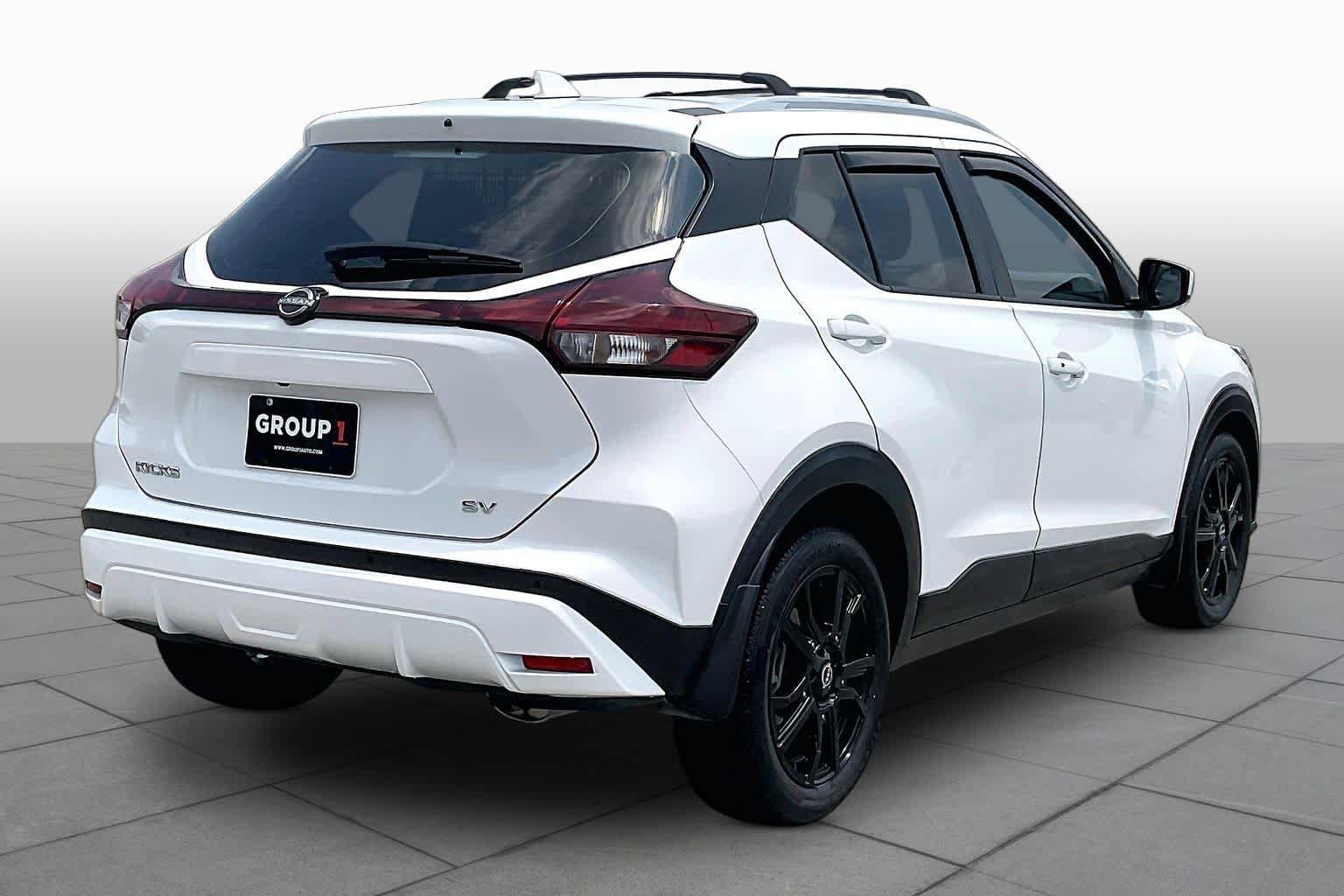 Used 2023 Nissan Kicks SV FWD image 12
