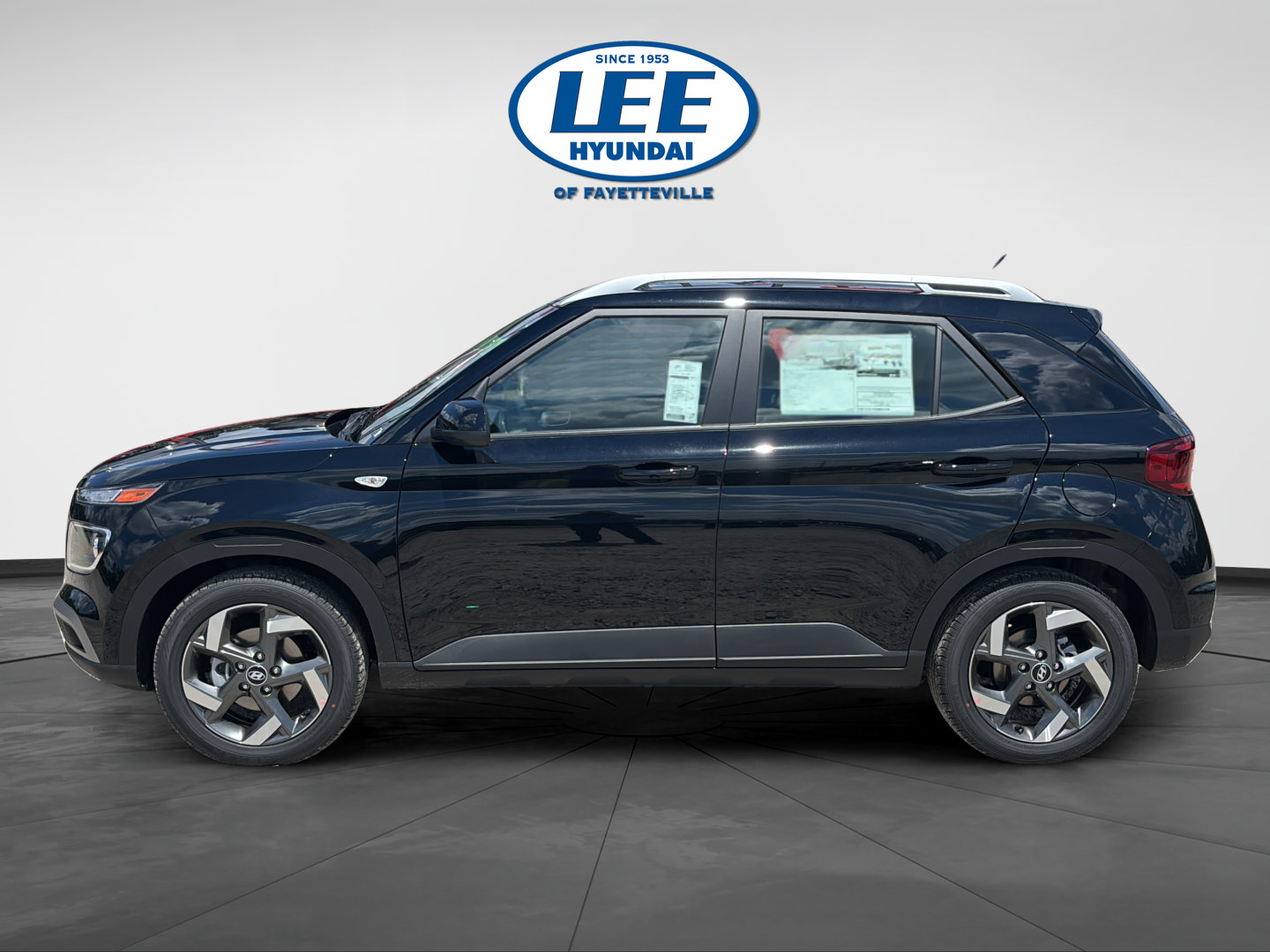 New 2026 Hyundai Venue SEL FWD image 6