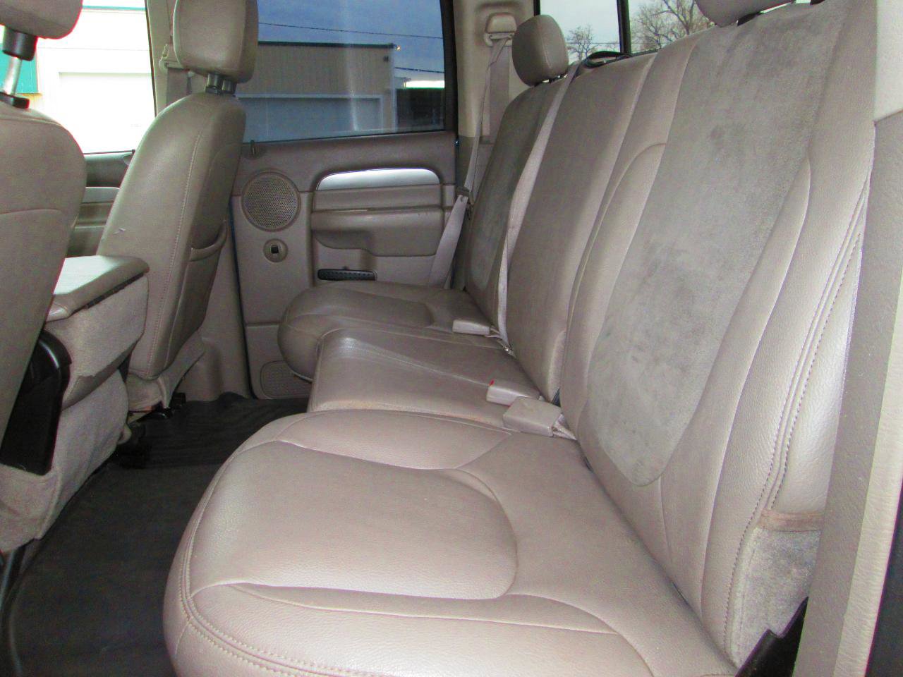 Used 2004 Dodge Ram 3500 Truck SLT w/ Trailer Tow Group image 13