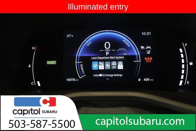 Used 2025 Toyota Camry SE image 18