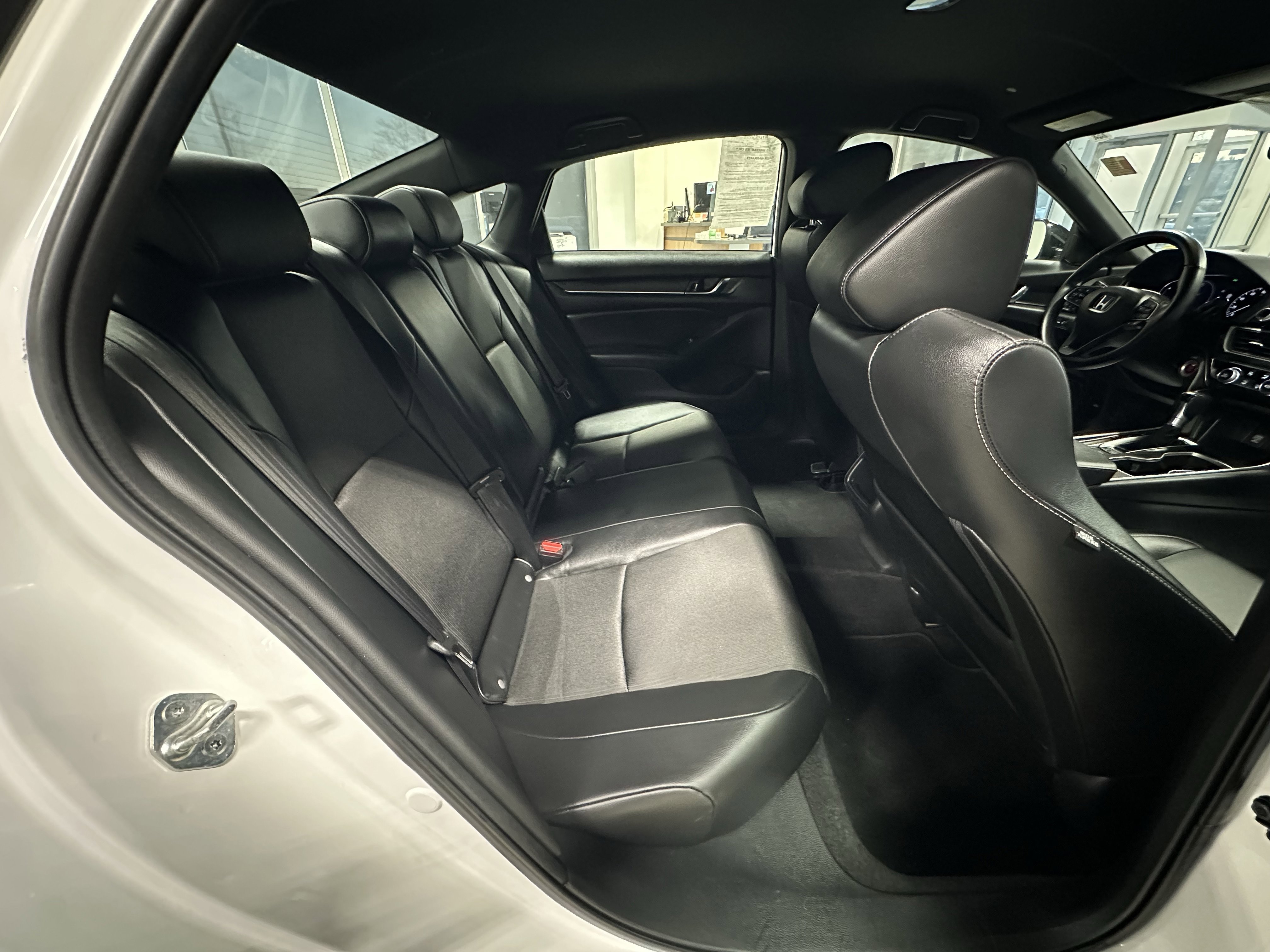 Used 2022 Honda Accord Sport image 18