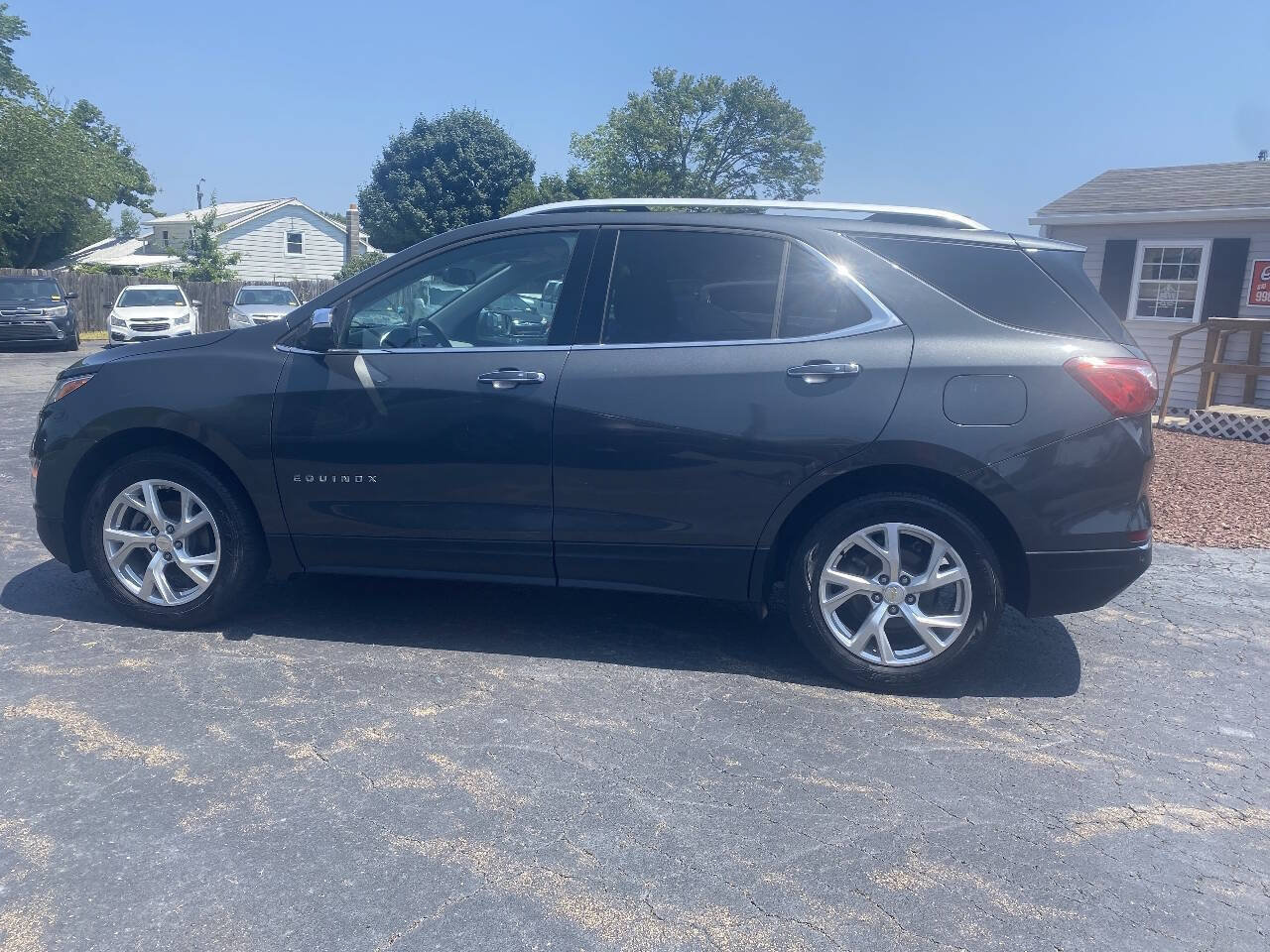 Used 2018 Chevrolet Equinox Premier AWD/4WD image 6