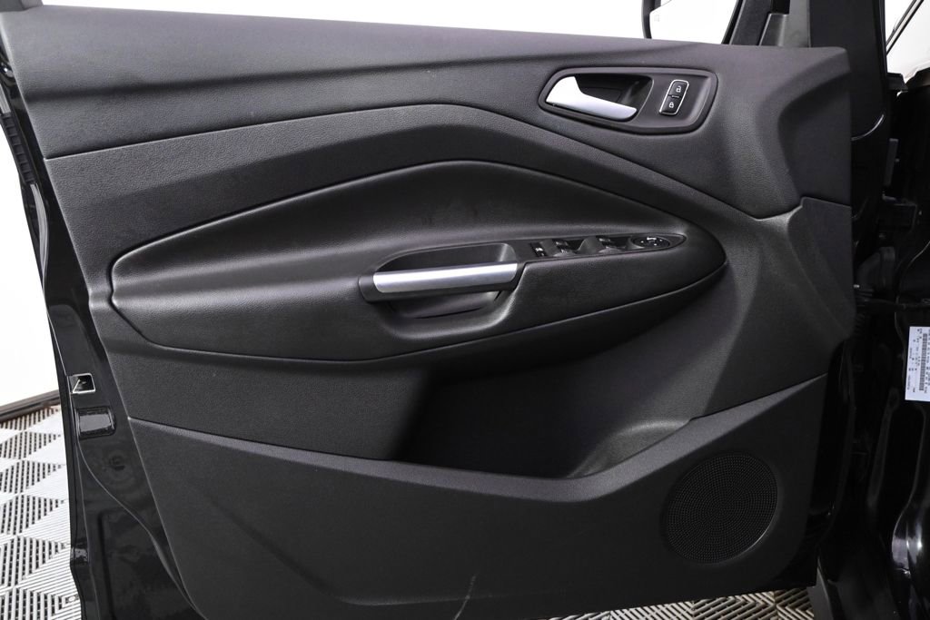 Used 2013 Ford C-MAX SE w/ Winter Pkg FWD image 22