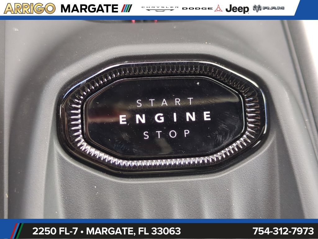New 2026 Dodge Charger Scat Pack w/ Blacktop Package AWD/4WD image 28
