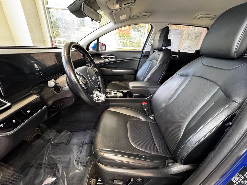 Used 2025 Kia Sportage EX AWD/4WD image 17