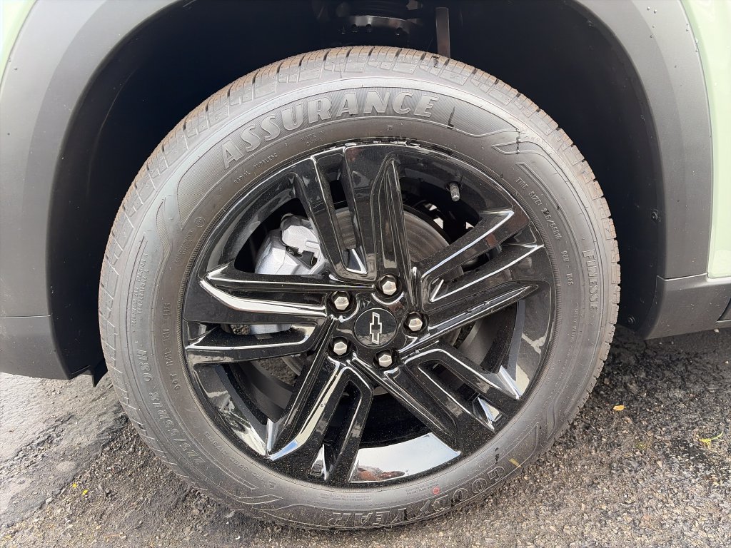 New 2026 Chevrolet Trax ACTIV w/ Driver Confidence Package FWD image 21