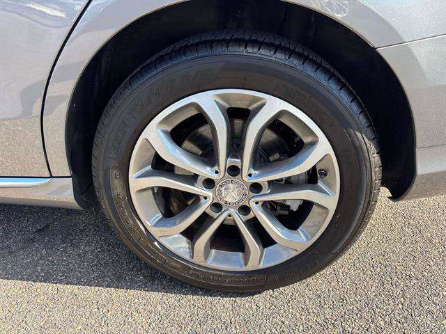 Used 2015 Mercedes-Benz C 300 4MATIC Sedan image 7