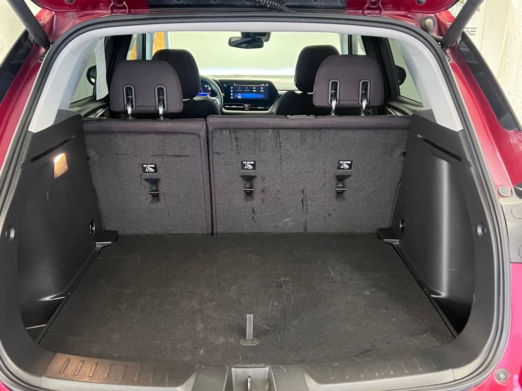 Used 2024 Chevrolet TrailBlazer LT w/ Convenience Package image 38