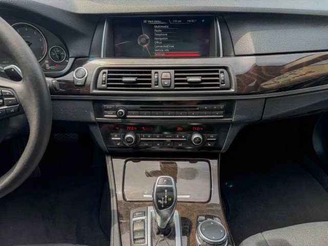 Used 2016 BMW 528i Sedan image 9