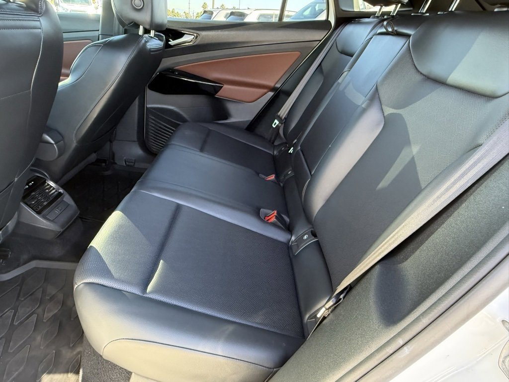 Used 2021 Volkswagen ID.4 Pro S w/ Gradient Package image 21