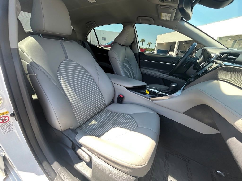 Used 2019 Toyota Camry SE w/ Convenience Package image 27