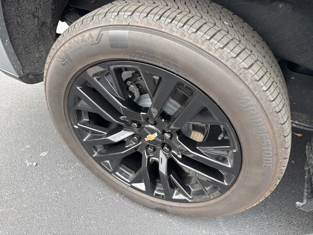 Used 2025 Chevrolet Silverado 1500 High Country image 15