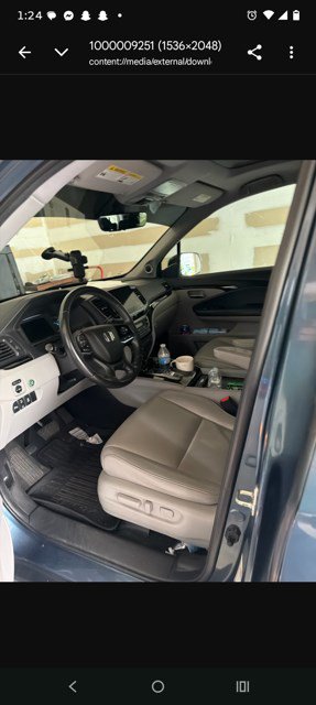 Used 2019 Honda Pilot Touring image 2