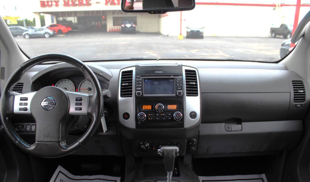 Used 2018 Nissan Frontier PRO-4X AWD/4WD image 18