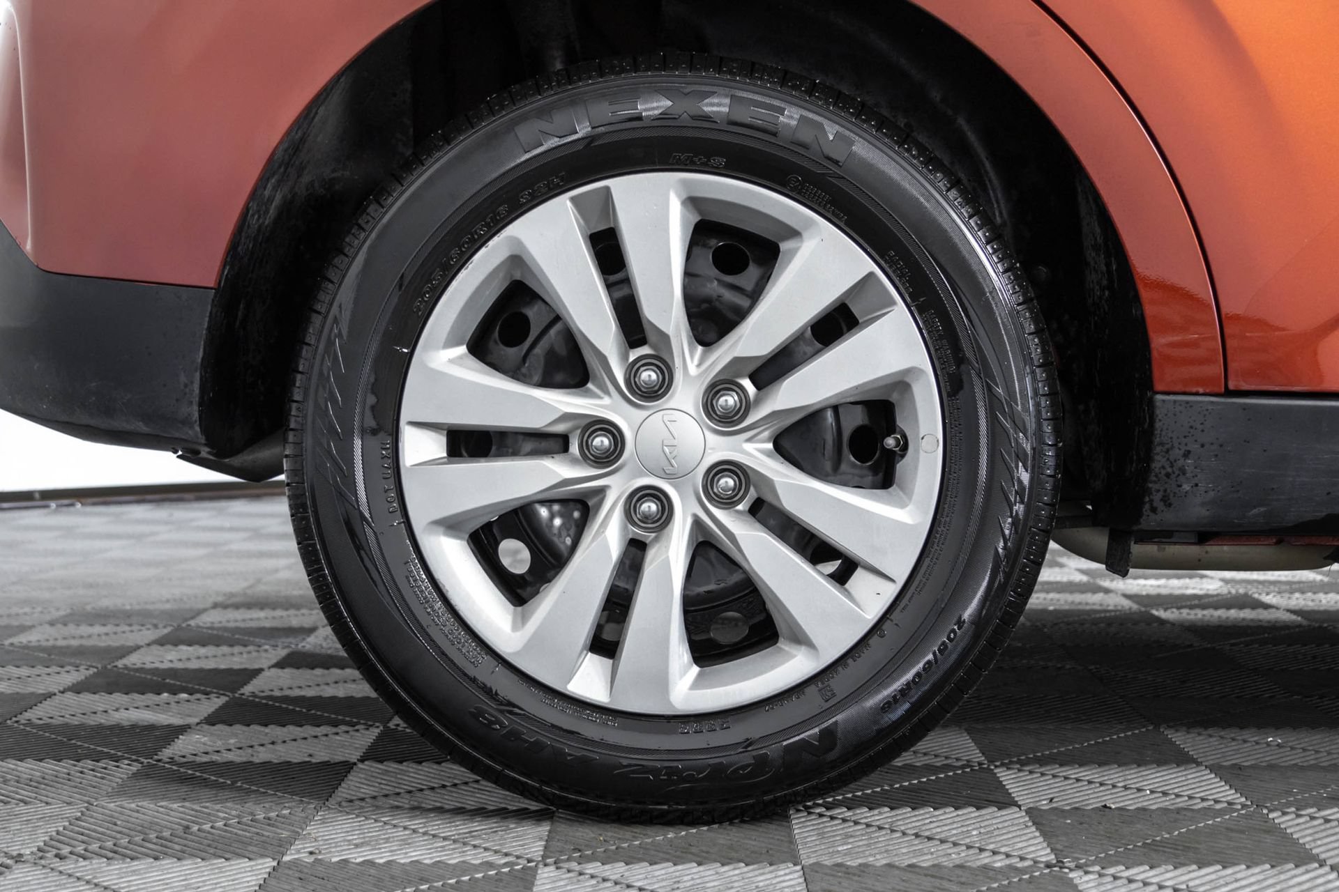 Used 2024 Kia Soul LX FWD image 41