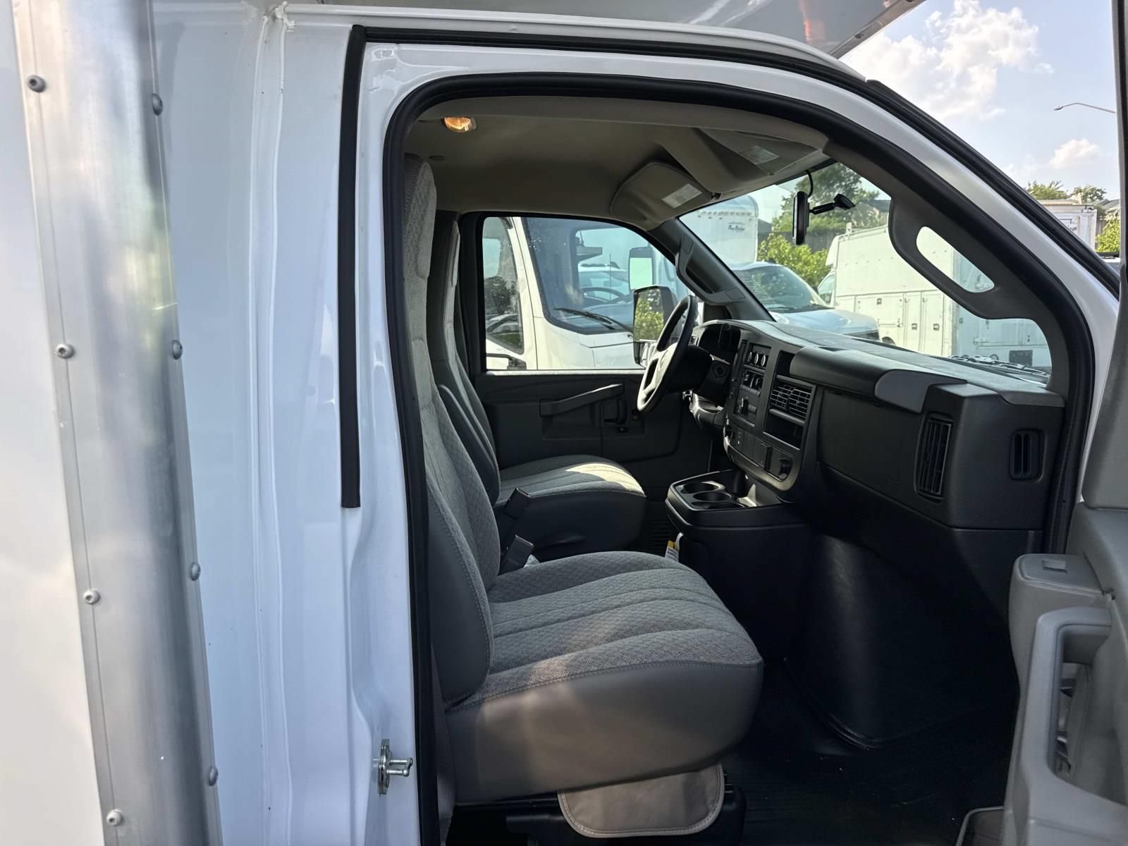 New 2026 Chevrolet Express 4500 w/ Power Convenience Package RWD image 12