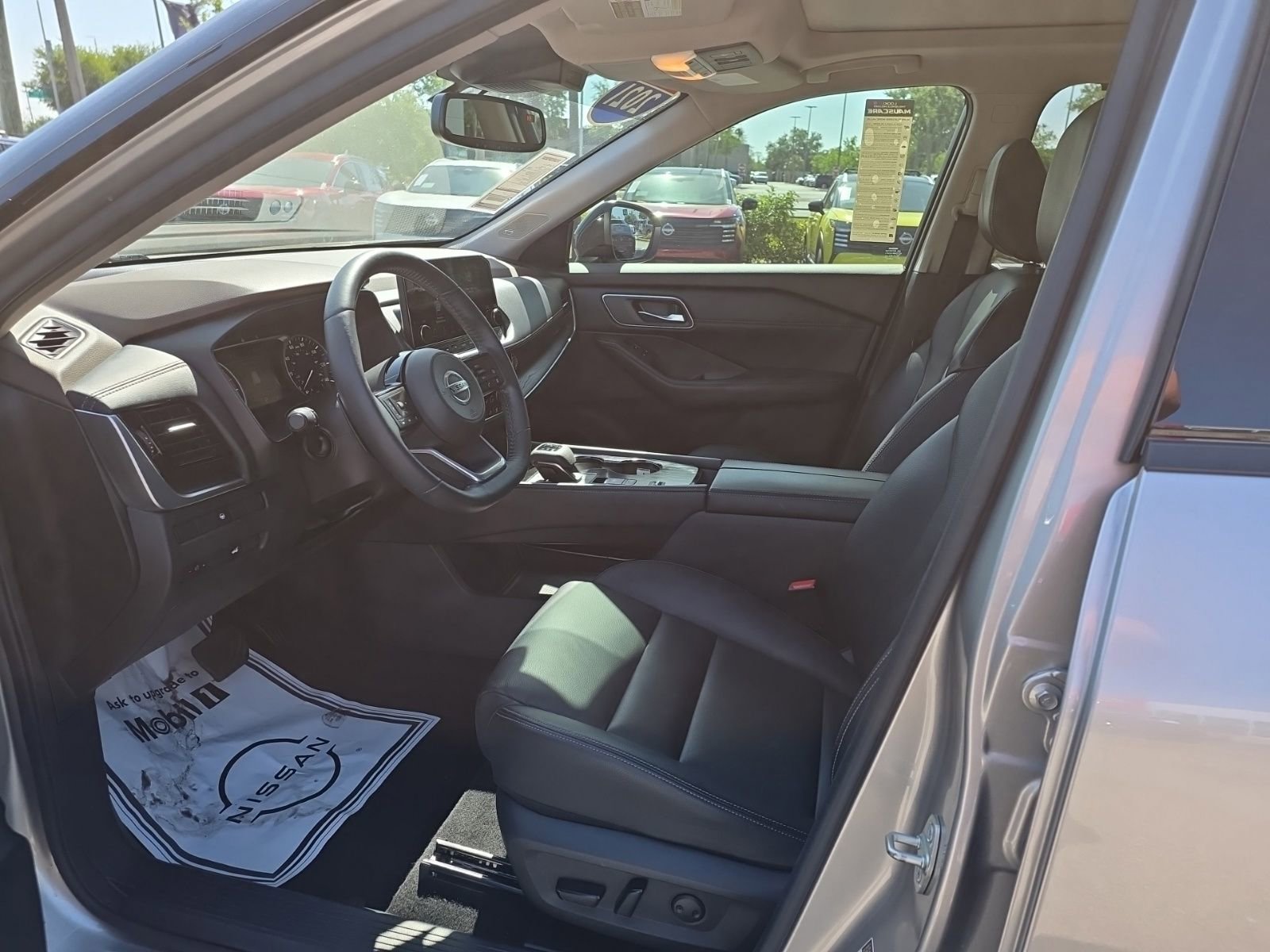 Used 2021 Nissan Rogue SL w/ Premium Package image 20