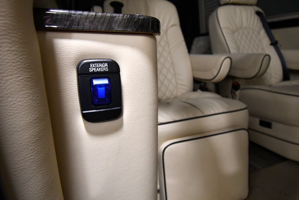 Used 2021 Mercedes-Benz Sprinter 3500 image 22