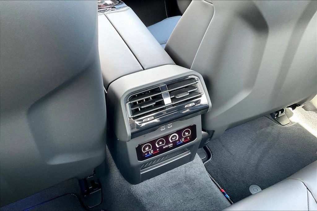 New 2027 BMW M5 w/ Carbon Package AWD/4WD image 10