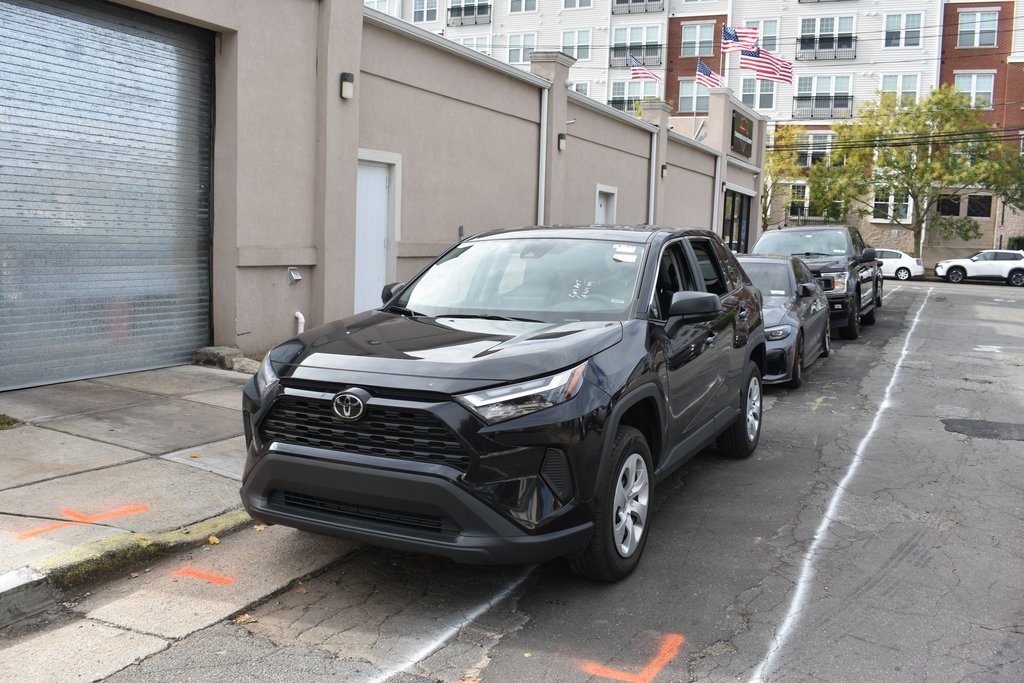 Used 2025 Toyota RAV4 LE image 2