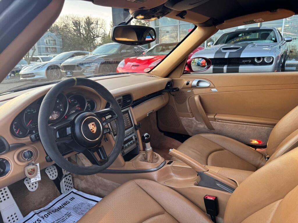 Used 2008 Porsche 911 Carrera 4 image 9