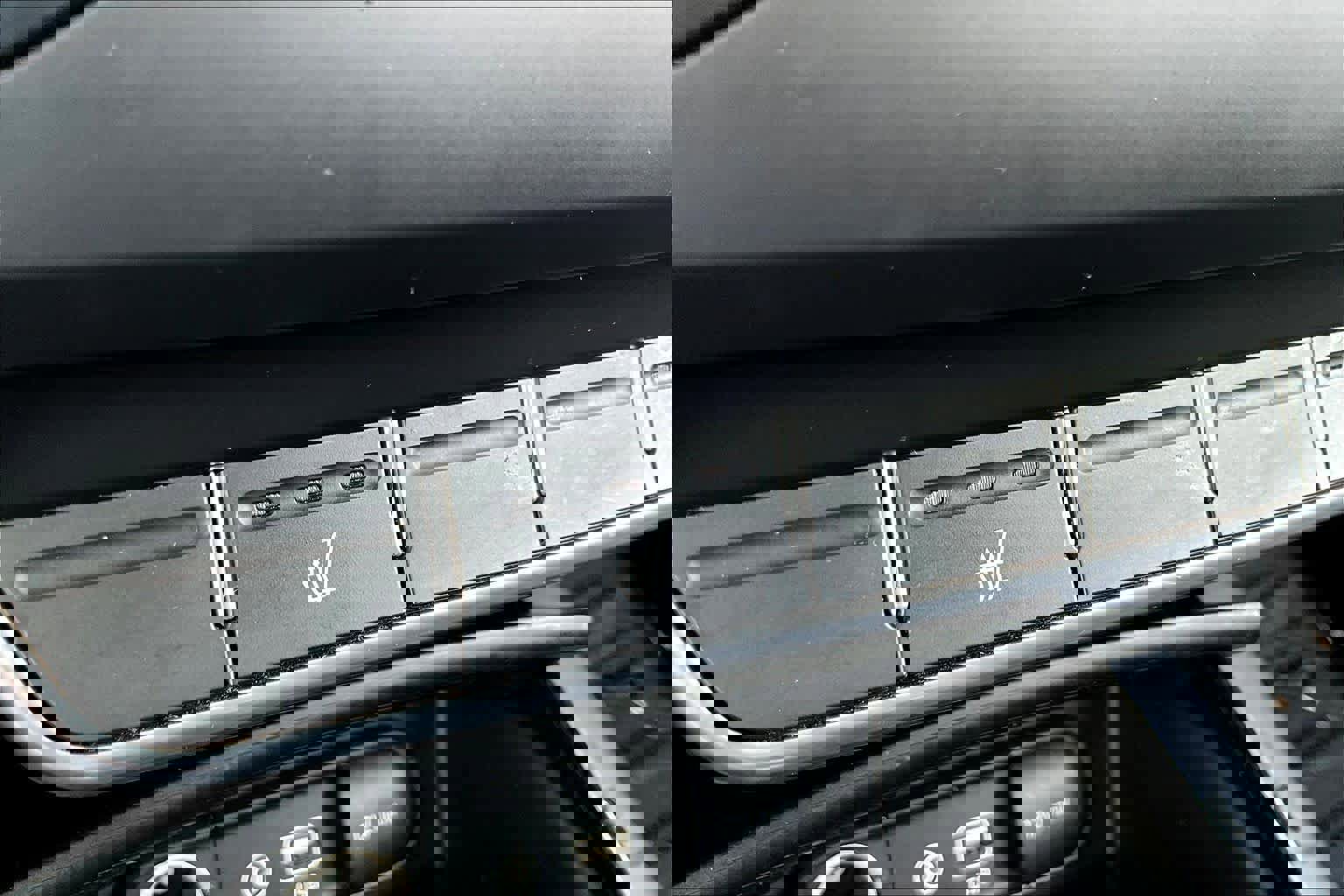 Used 2016 Kia Sorento LX w/ LX Convenience Package image 29