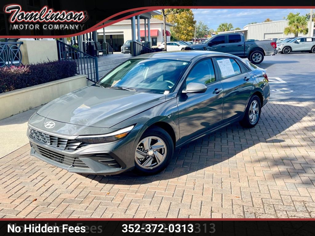 Used 2025 Hyundai Elantra SE