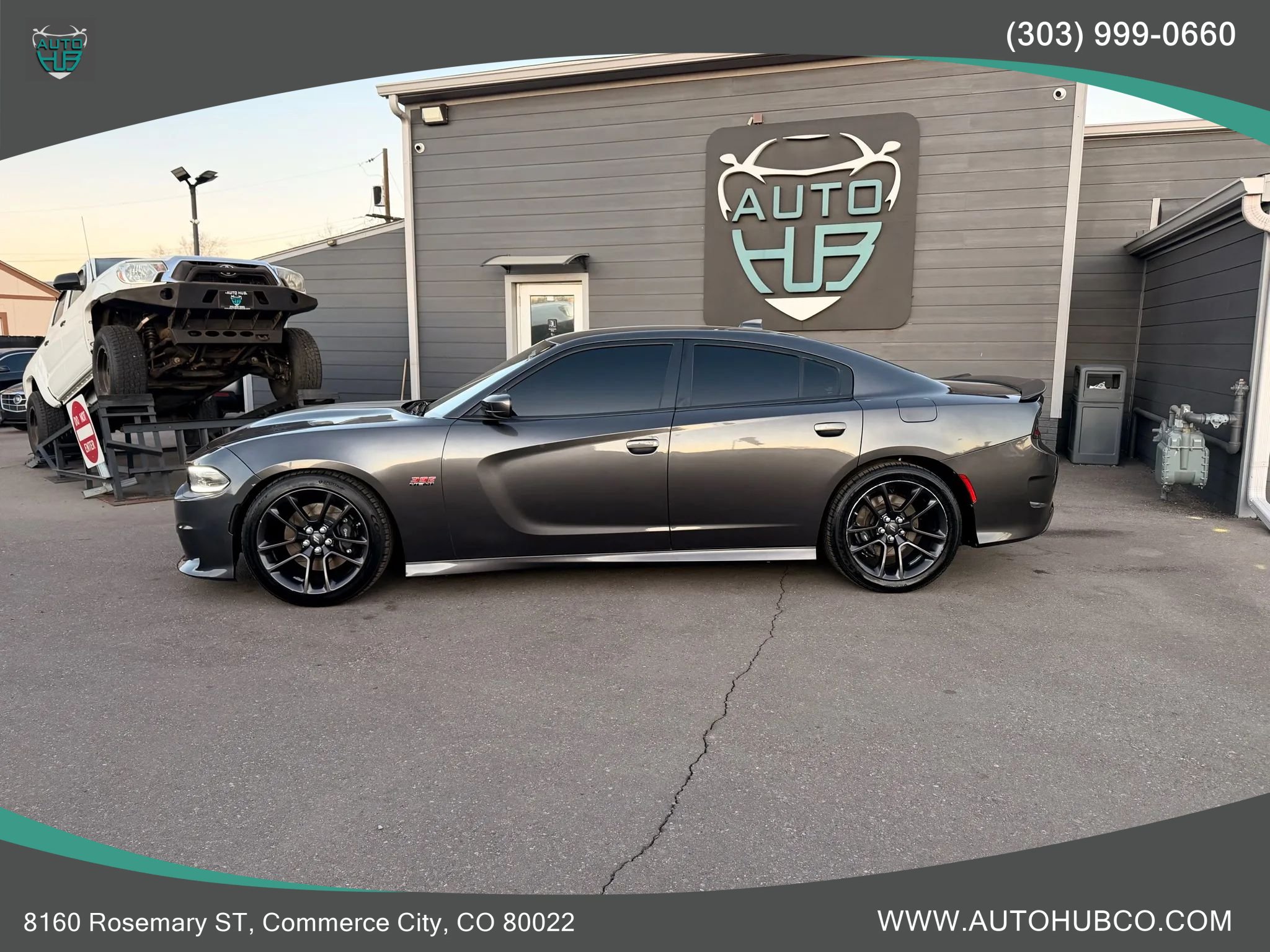 Used 2020 Dodge Charger Scat Pack RWD image 6