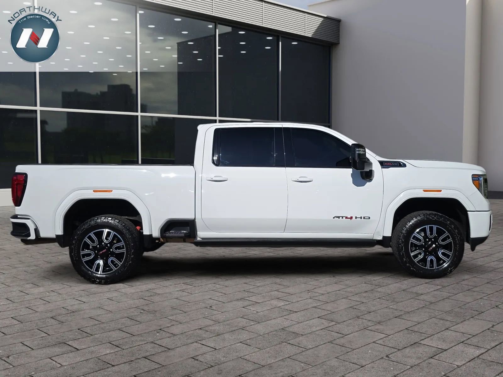Used 2022 GMC Sierra 3500 AT4 w/ AT4 Preferred Package image 6
